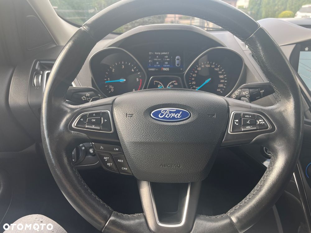 Ford Kuga - 23