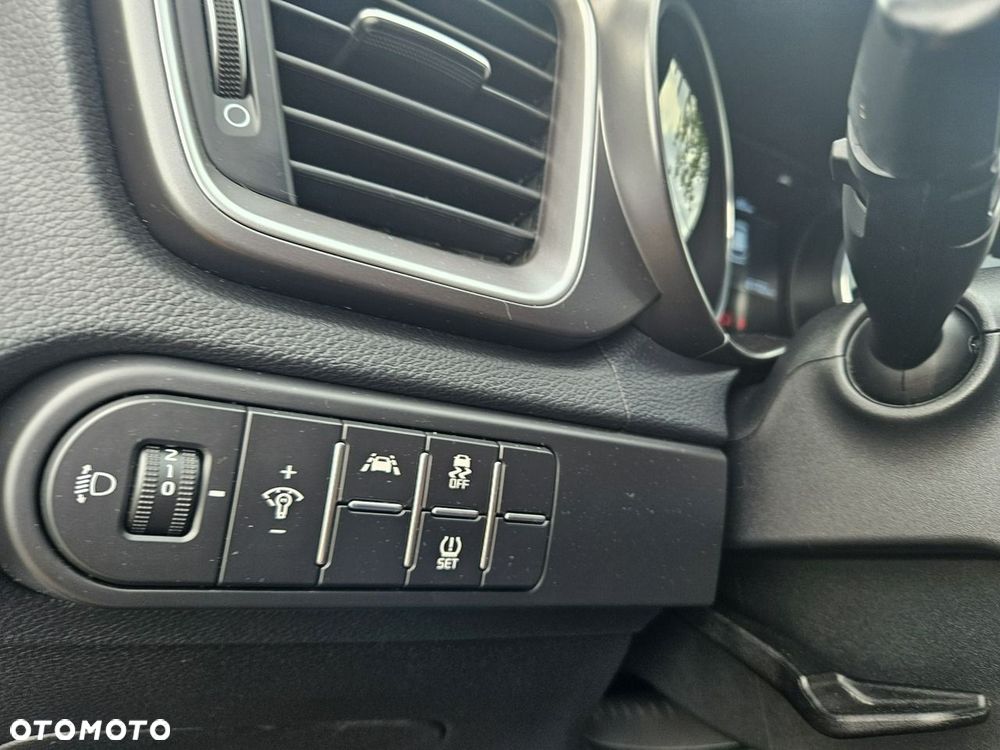 Kia Ceed - 17