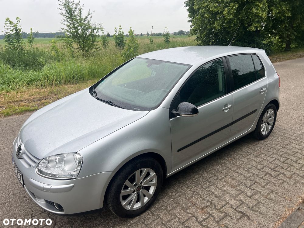 Volkswagen Golf - 8