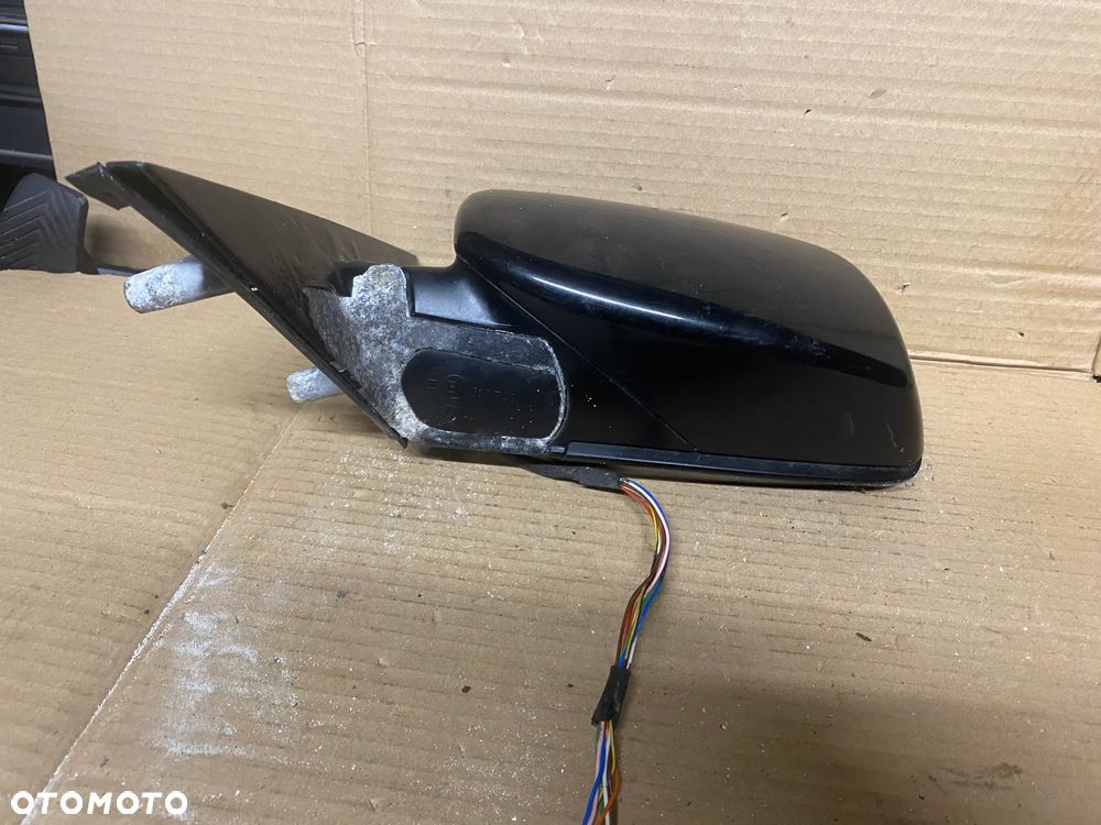 LUSTERKO LEWE 8PIN (4+4) BMW E60 E61 39995 010748 - 5