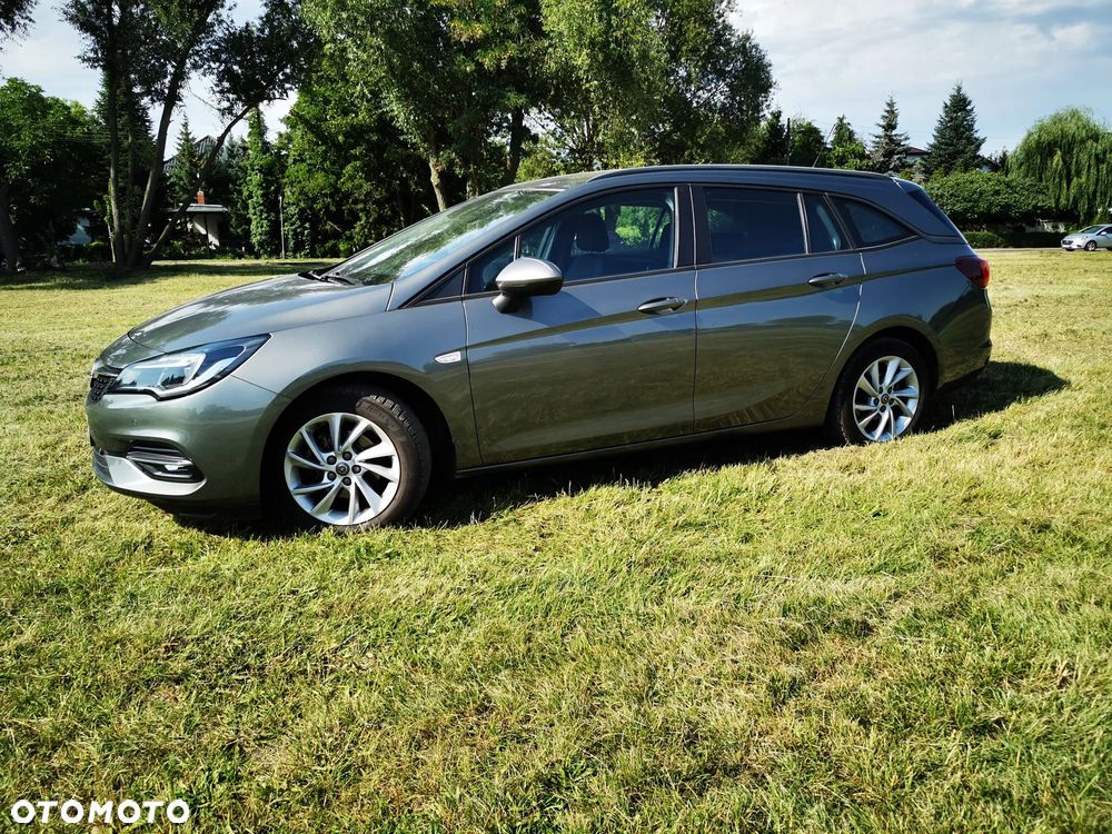 Opel Astra V 1.2 T Elegance S&S - 3