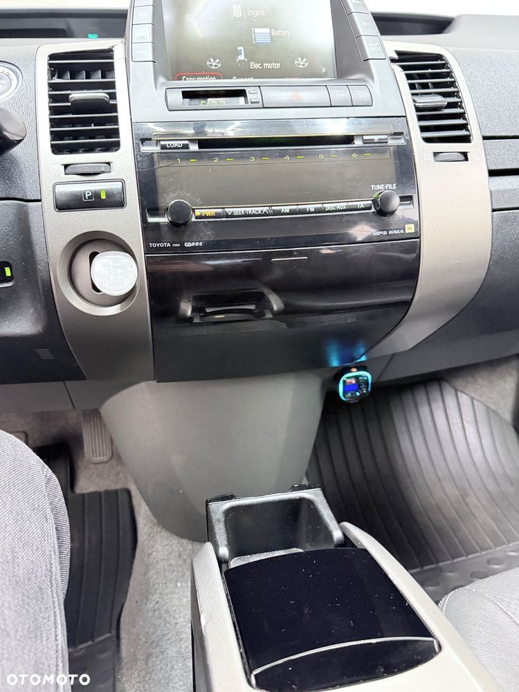 Toyota Prius 1.5 VVT-i Prestige - 23