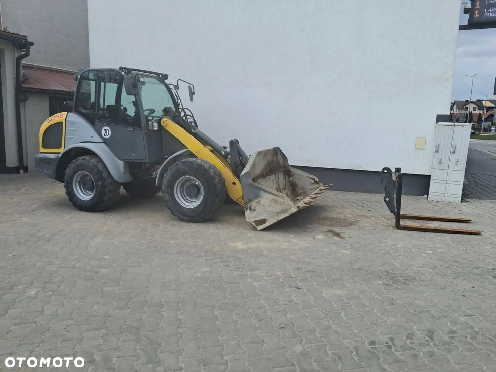 Kramer 5095 ładowarka kołowa 4 koła skrętne 2017r silnik turbo Kohler 75KM hydrauliczne szybkozłącze szufla / łyżka + widły 1200mm 2850 MTG 4x4 oświetlenie waga 5 ok ton jazda szybka wolna 5075 5085 850 750 JCB 406 407 Wacker Neuson WL52 / WL60 Caterpillar 906 / 907 908 Volvo L30 L35 - 9