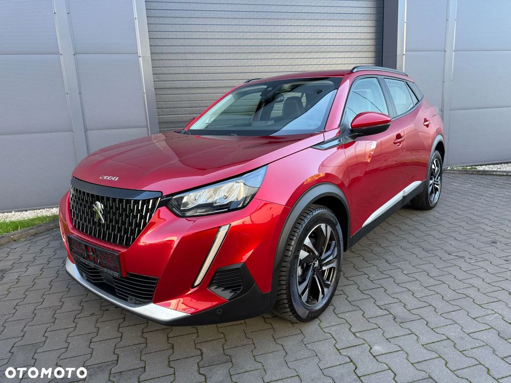 Peugeot 2008 1.2 Pure Tech Allure S&S - 11