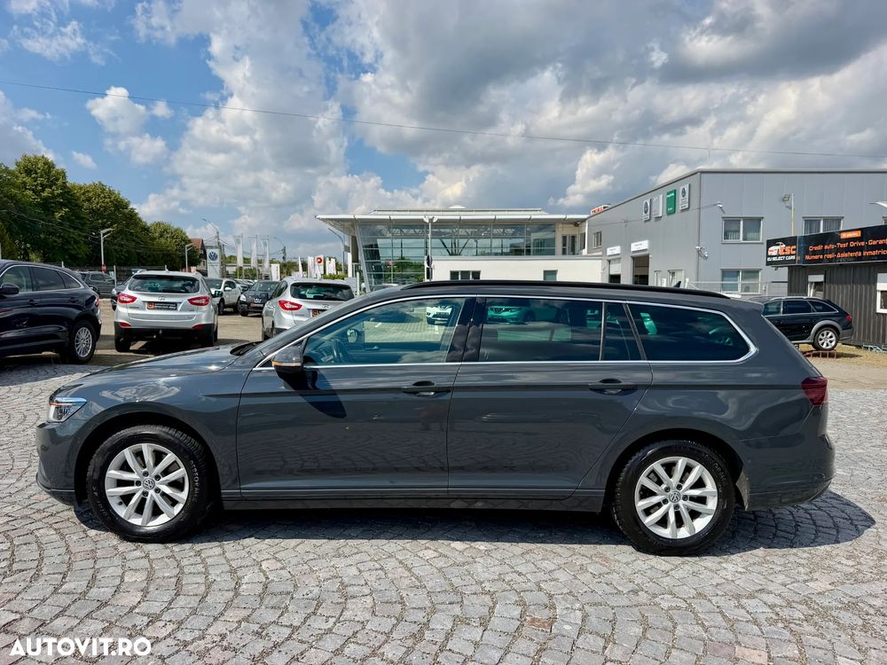Volkswagen Passat 1.6 TDI SCR DSG Comfortline - 26