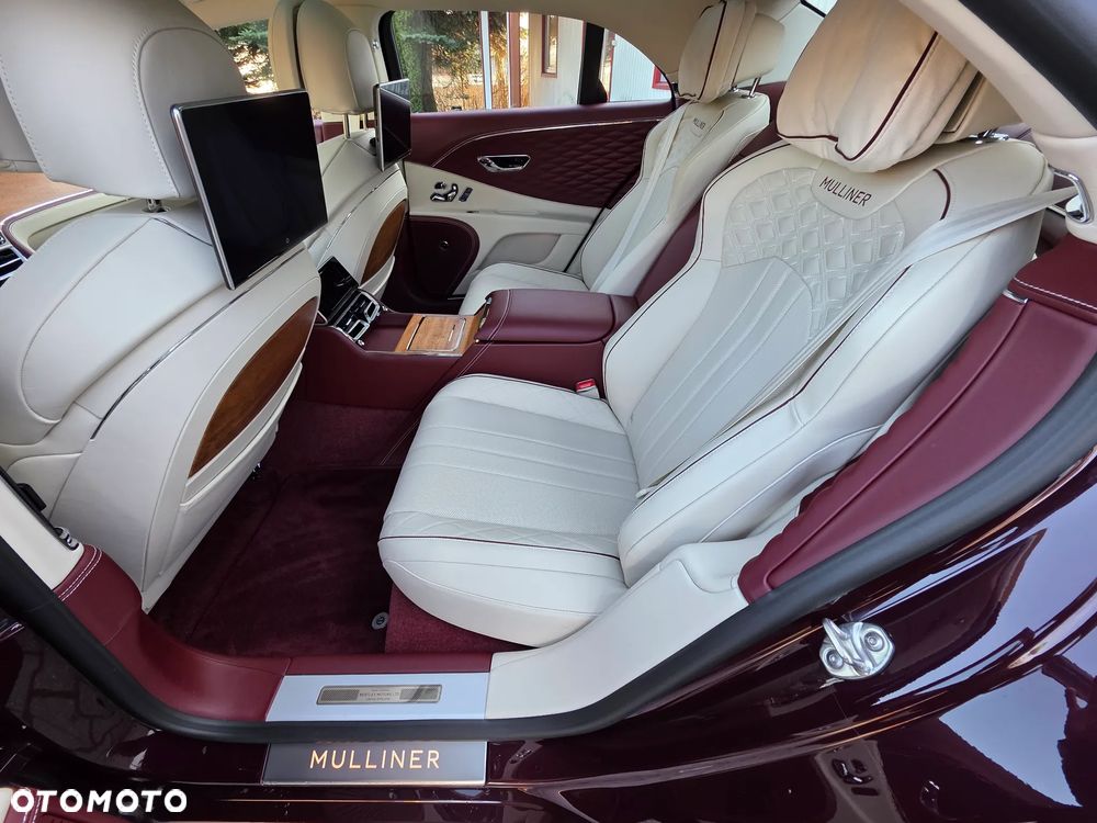 Bentley Flying Spur - 22