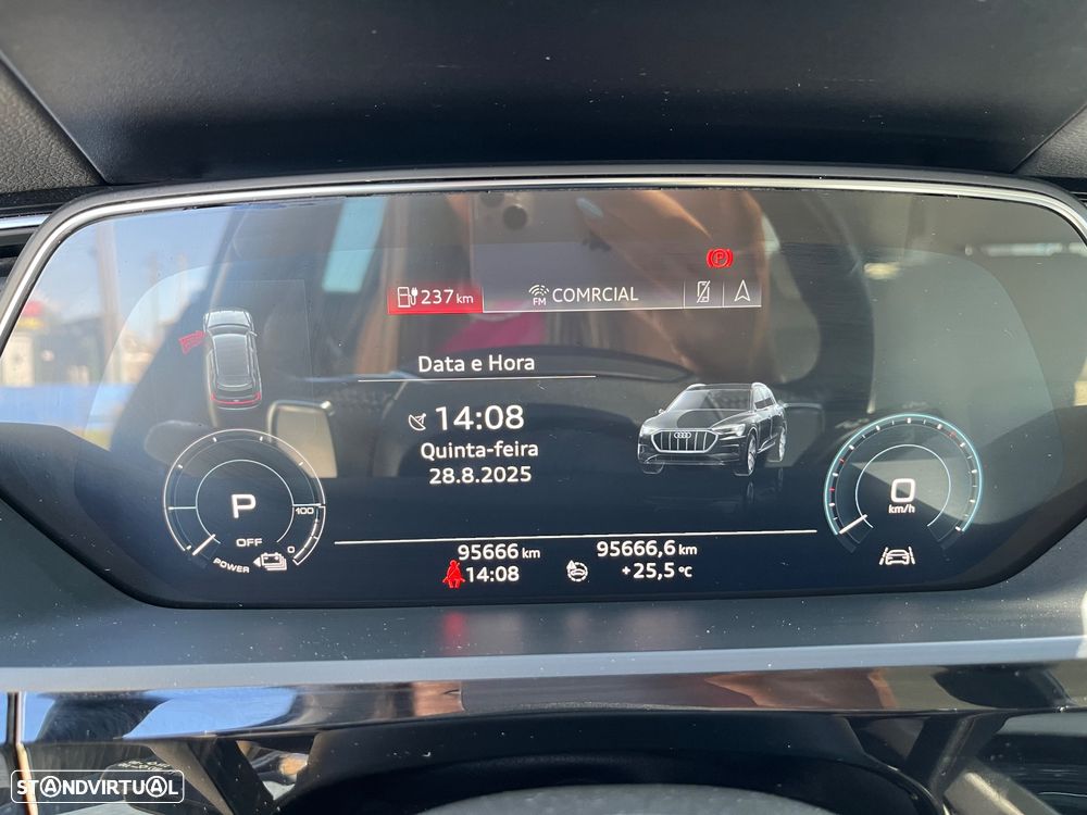 Audi e-tron 55 quattro - 31