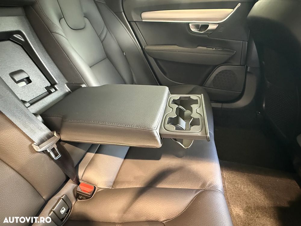 Volvo V90 B4 MHEV AT AWD Core - 22
