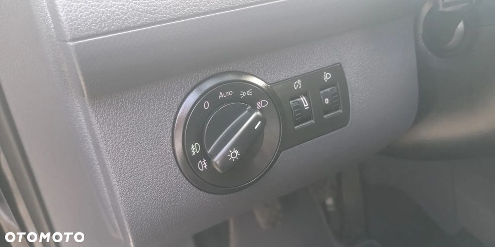 Volkswagen Caddy - 23