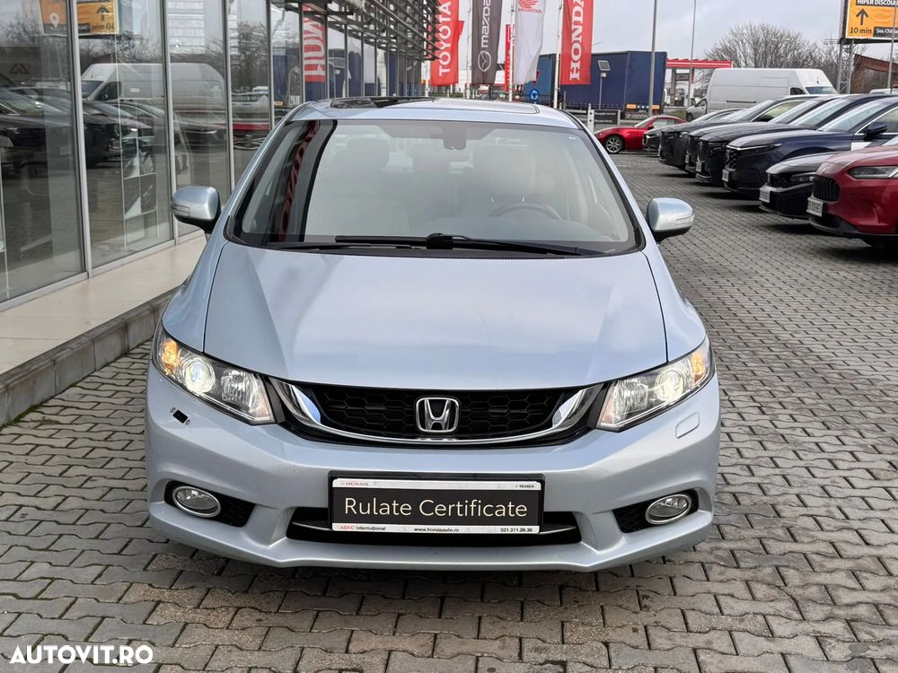 Honda Civic 1.8 ES - 4