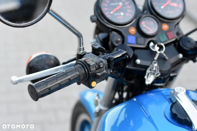 Honda CBX - 32