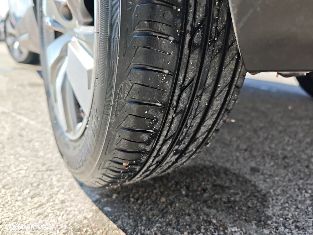 Peugeot 2008 1.2 PureTech Allure - 11