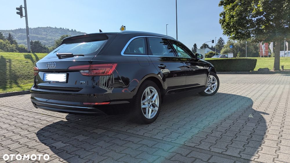 Audi A4 - 4