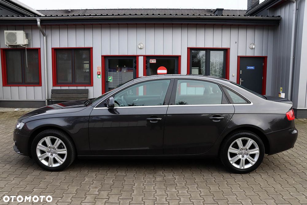 Audi A4 Limousine 2.0 TDI DPF Ambition - 4