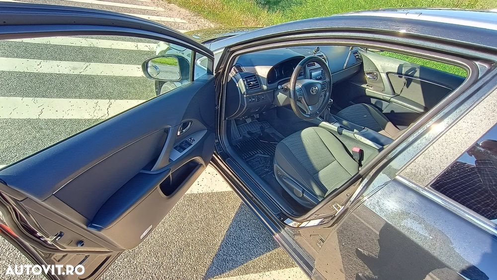 Toyota Avensis 2.0 D-4D Elegance - 7