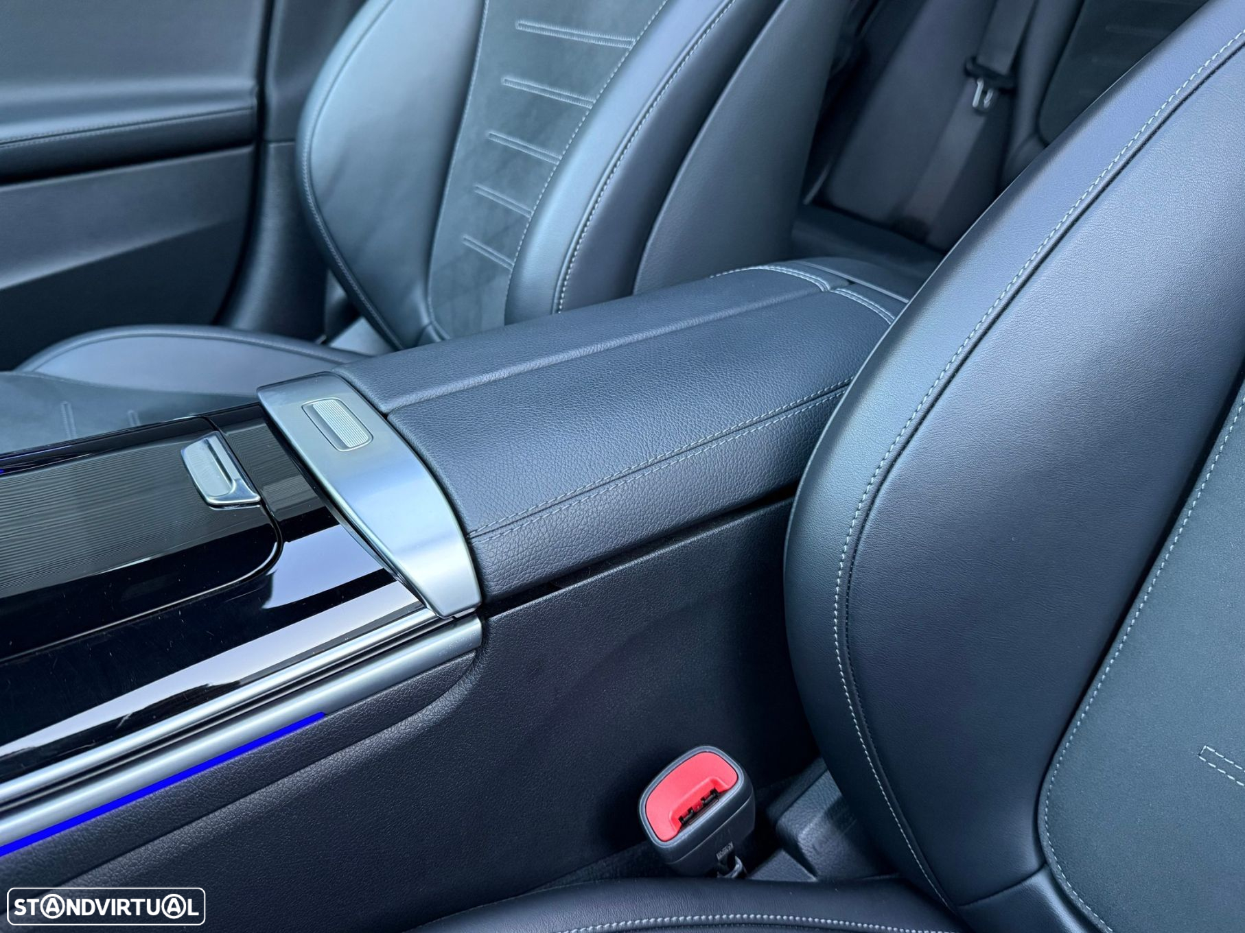 Mercedes-Benz C 300 e AMG Line - 31