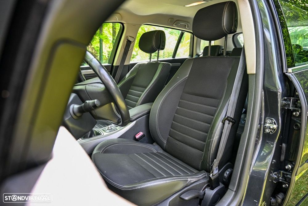 Renault Laguna Break 2.0 dCi Dynamique S 120g - 31