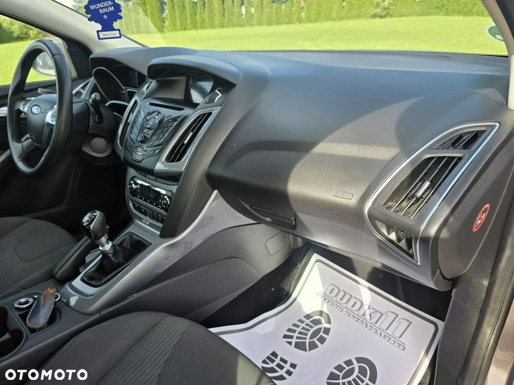 Ford Focus - 23