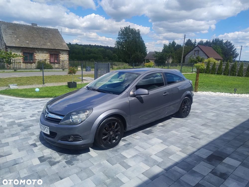 Opel Astra GTC 1.6 - 6