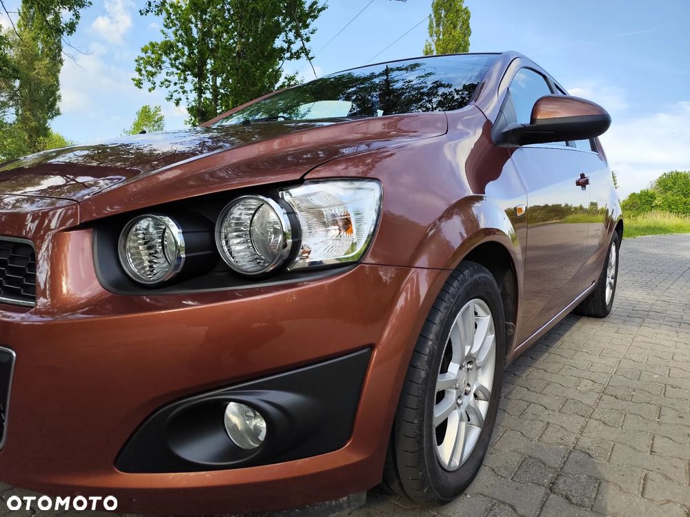 Chevrolet Aveo 1.6 LTZ - 15