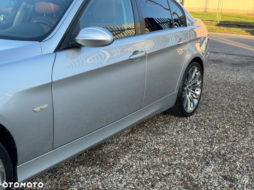 BMW Seria 3 318i Edition Exclusive - 11