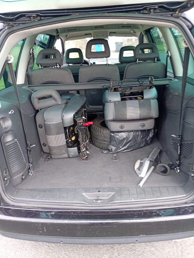 Volkswagen Sharan 2.0 TDI United - 11