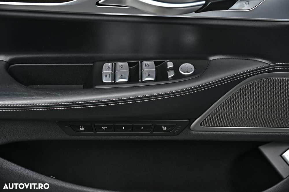 BMW Seria 7 750d xDrive - 27