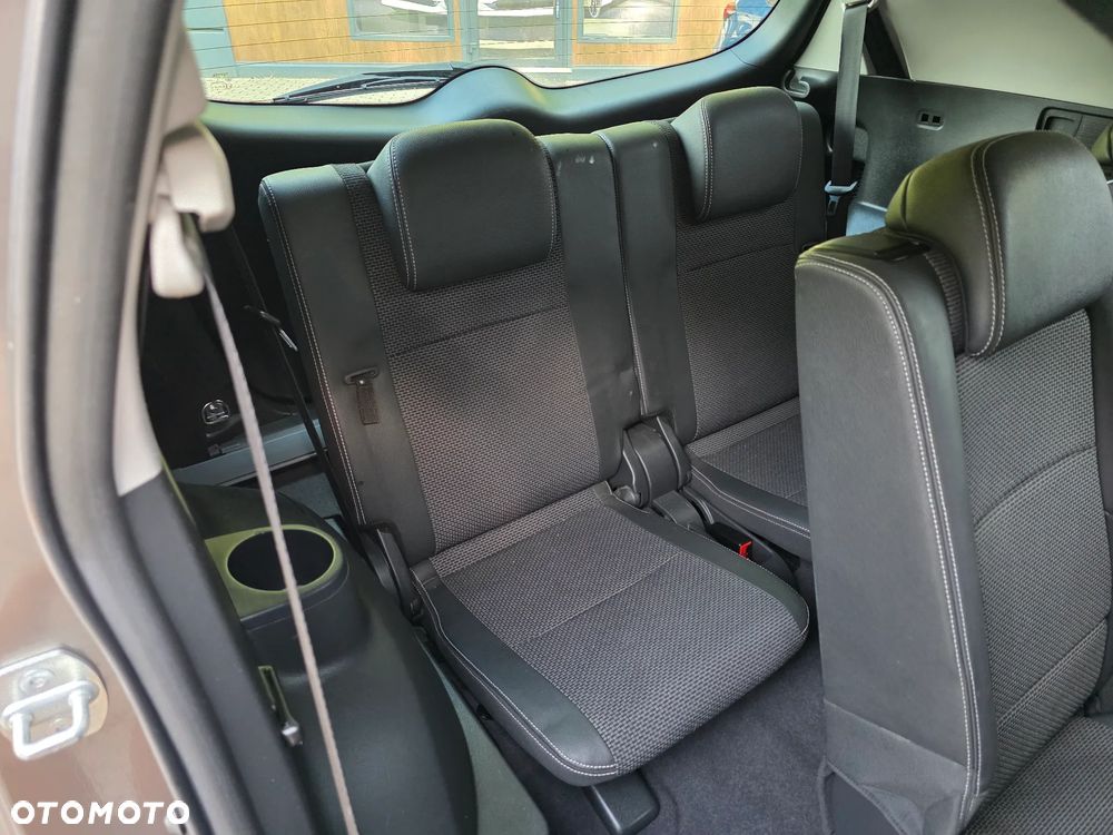 Toyota Verso 1.8 Premium 7os - 21