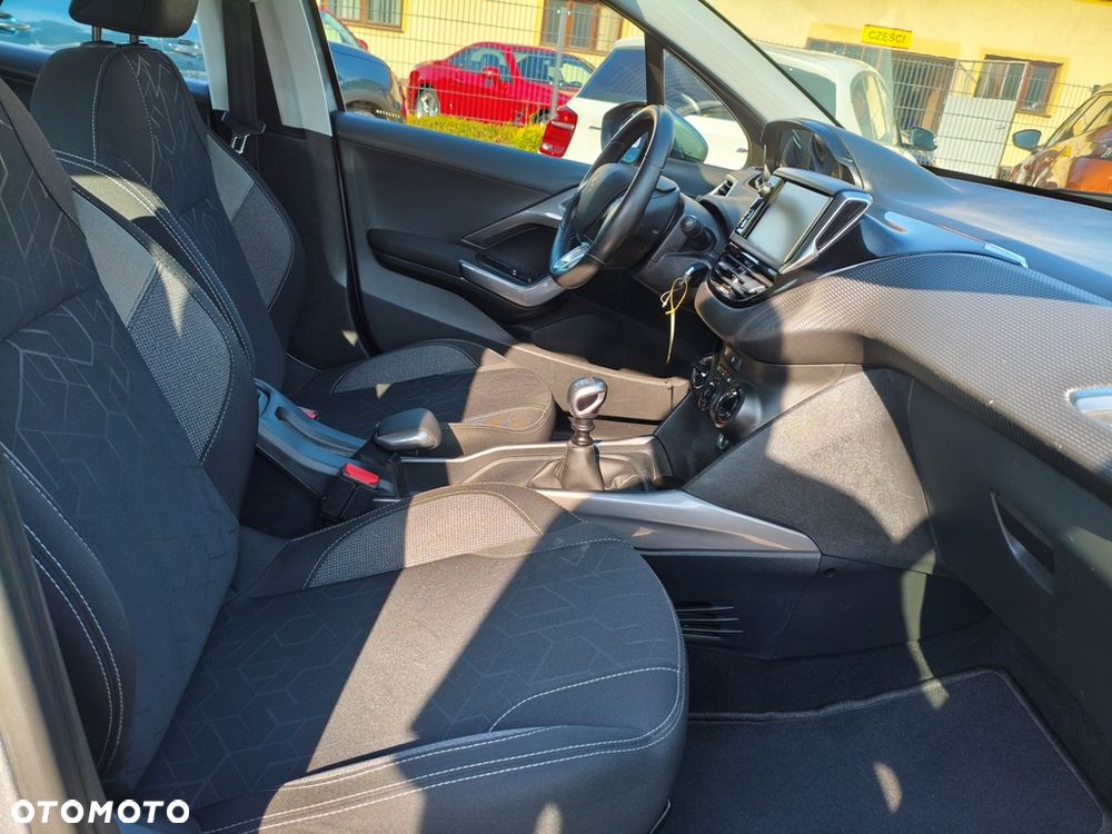Peugeot 2008 2019 photo 5