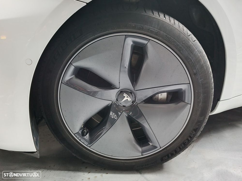Tesla Model 3 Standard Range Plus RWD - 21