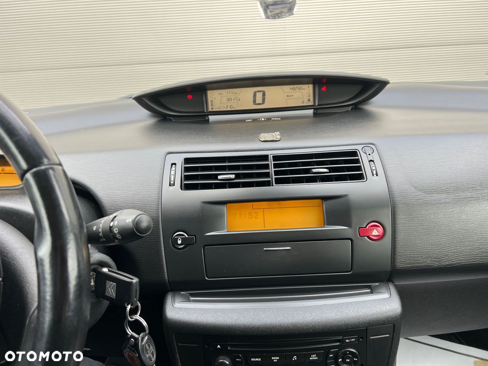 Citroën C4 1.6 16V SX - 18