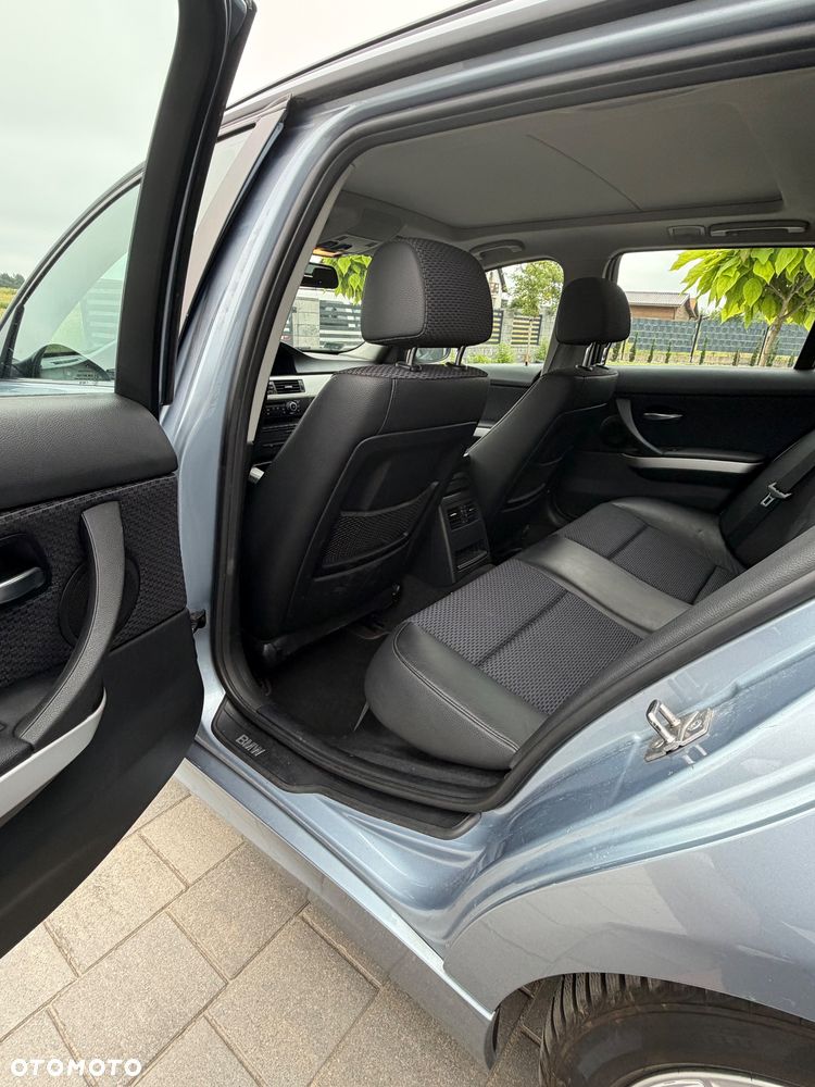 BMW Seria 3 320d - 5