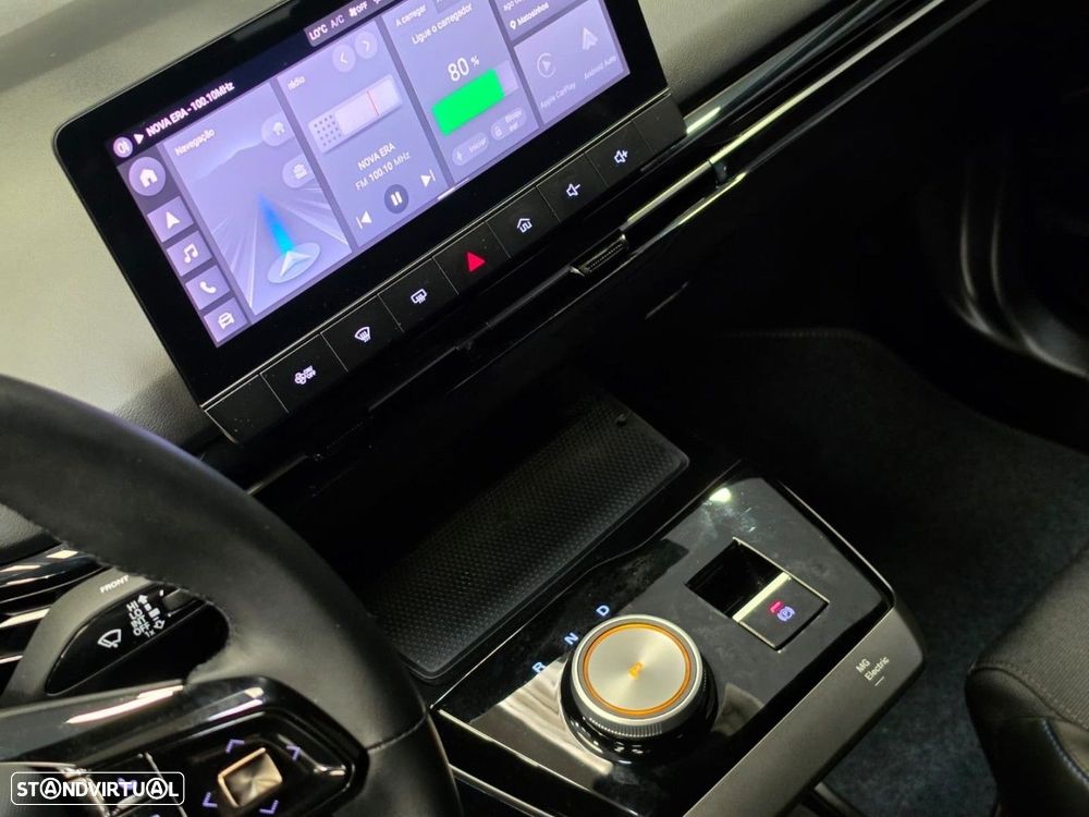 MG MG4 64 kWh Luxury - 10