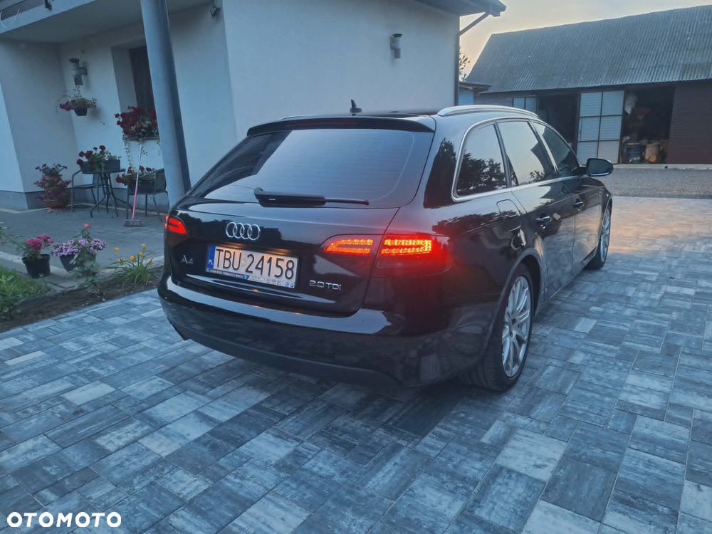 Audi A4 Avant 2.0 TDI - 4