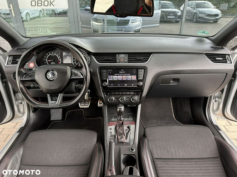 Skoda Octavia 2.0 TDI DSG RS - 10