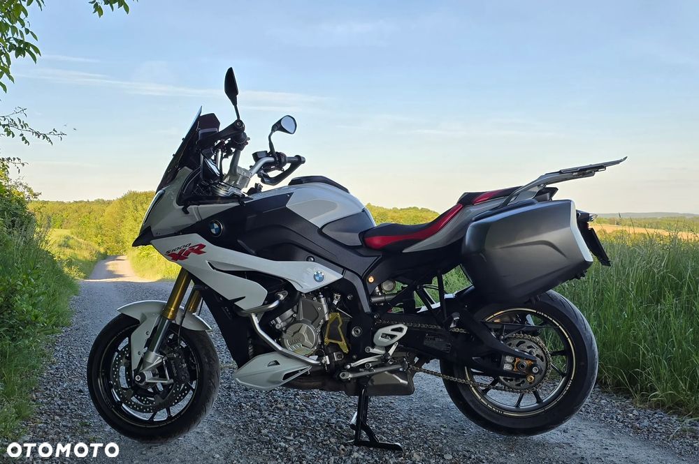 BMW XR - 1