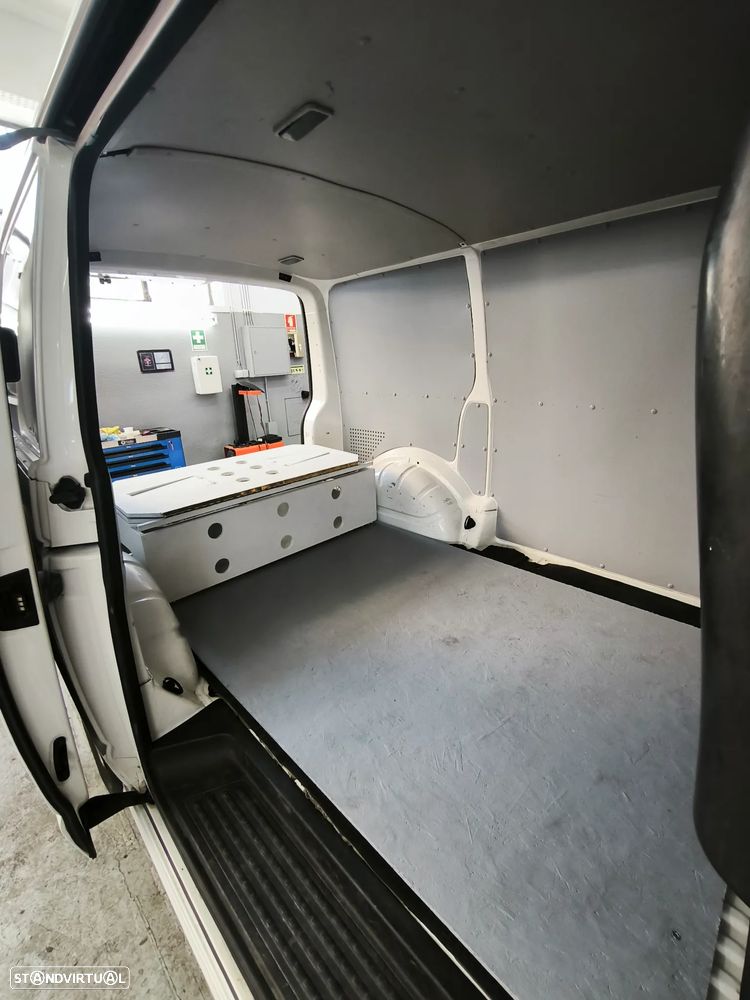 VW Transporter - 8