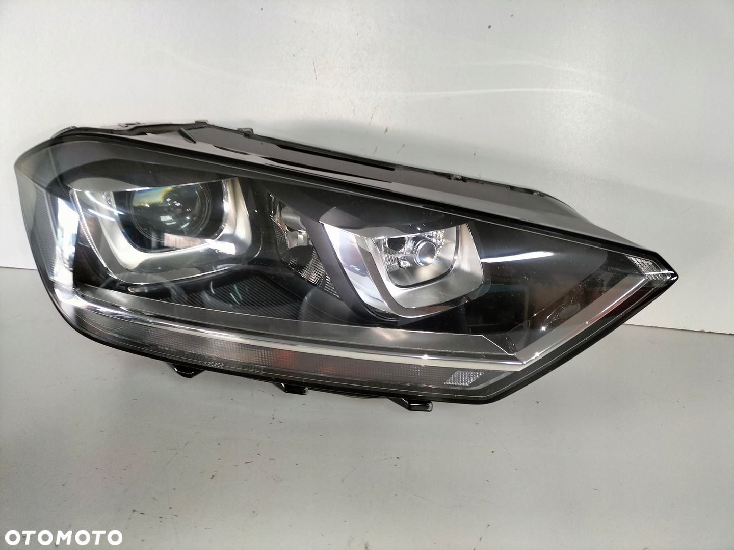 Lampa przednia prawa VW GOLF 7 VII 13- SPORTSVAN - 2
