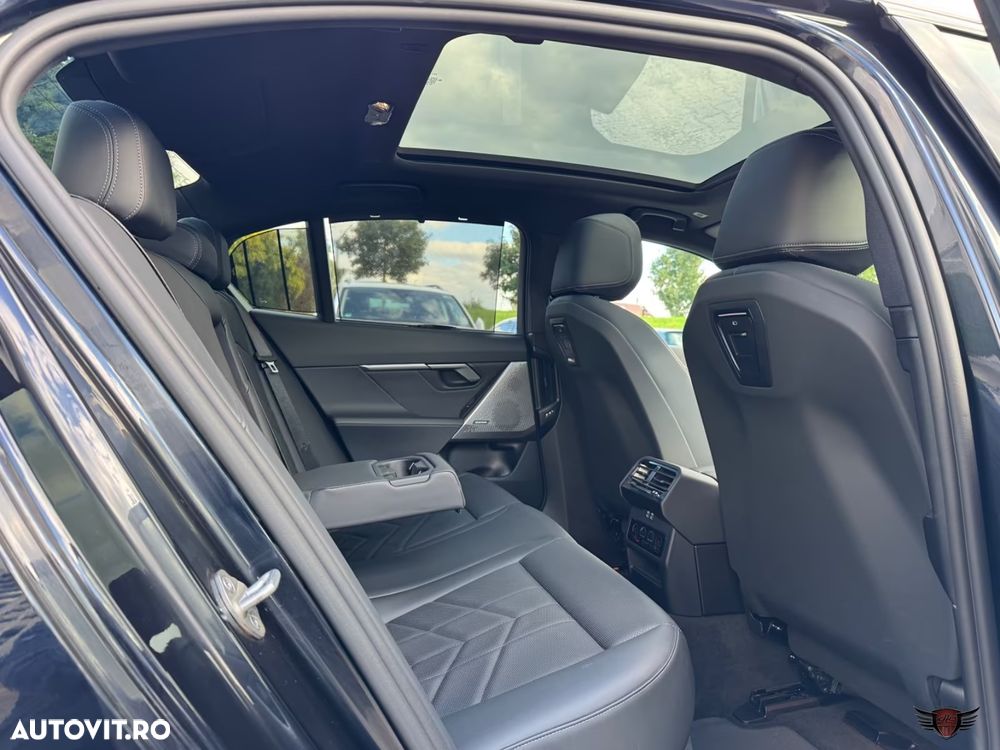 BMW Seria 5 520d Aut. - 10