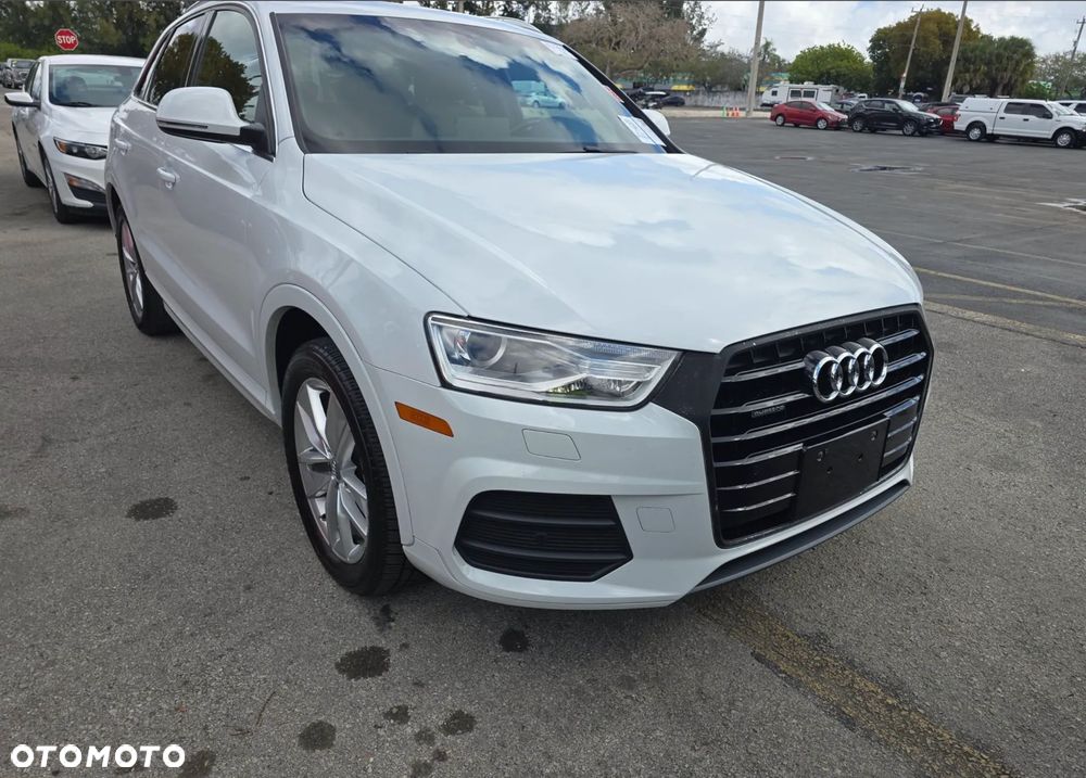Audi Q3 - 4