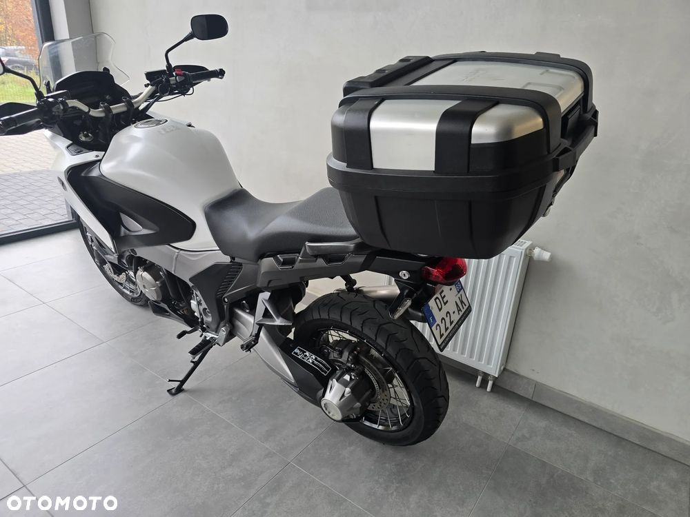 Honda VFR - 28