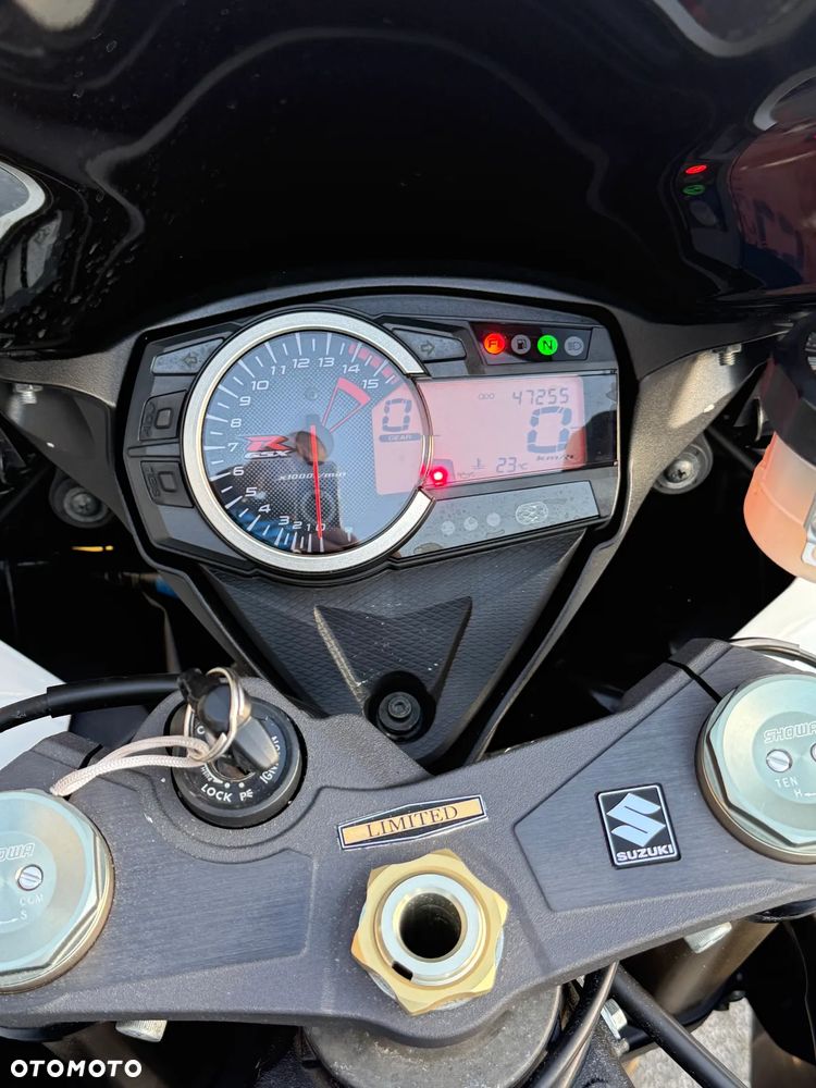 Suzuki GSX-R - 21