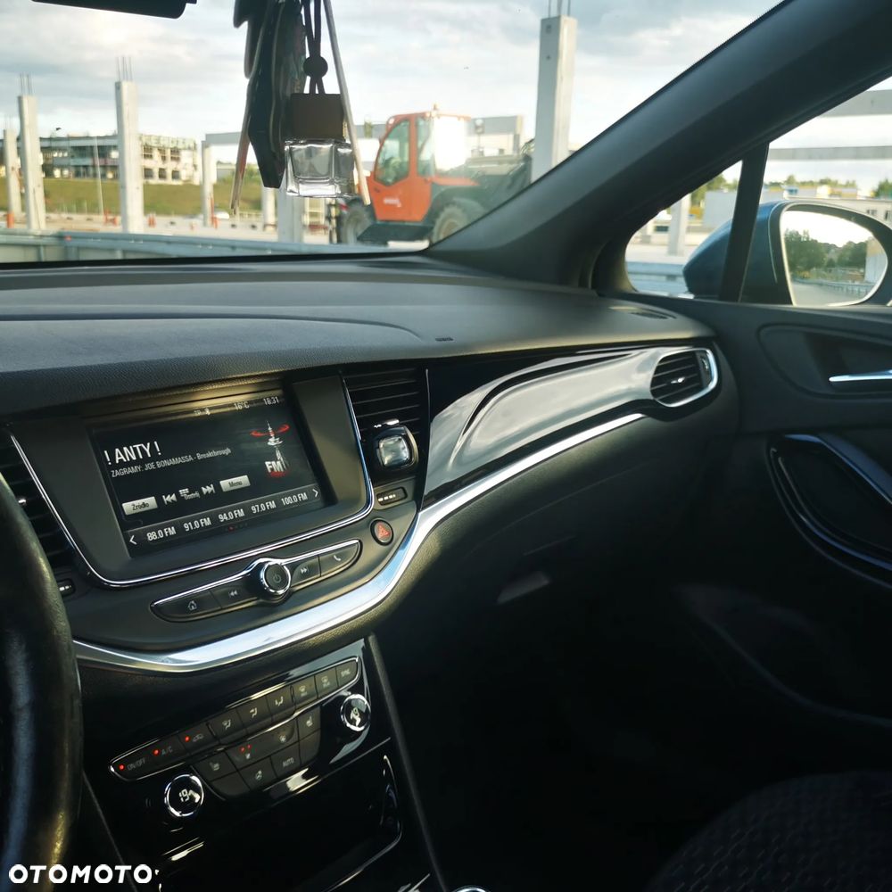 Opel Astra V 1.4 T Dynamic - 2