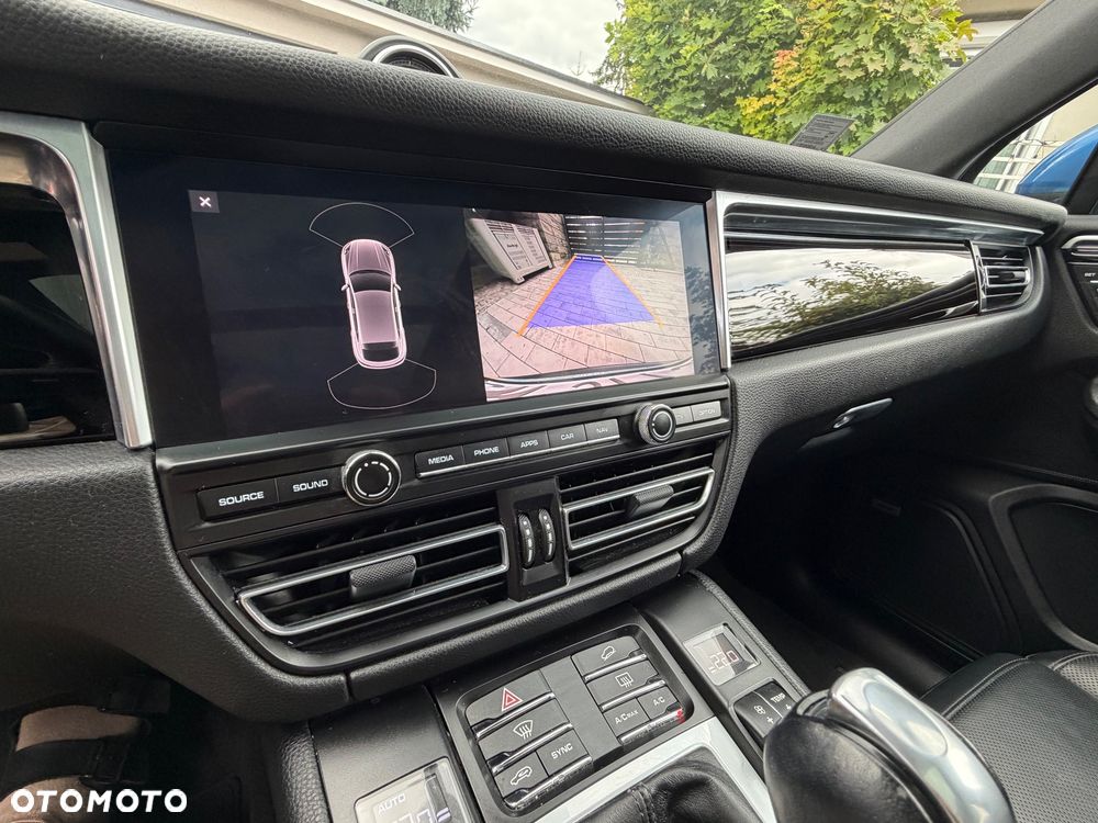 Porsche Macan Standard - 15