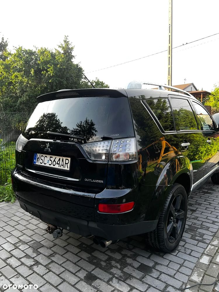 Mitsubishi Outlander - 13