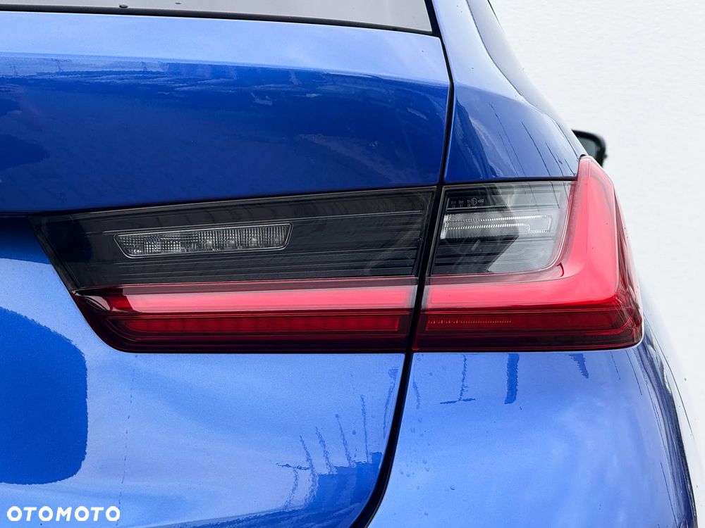 BMW Seria 3 320d xDrive M Sport Sport - 8