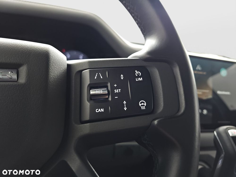 Land Rover Defender - 20