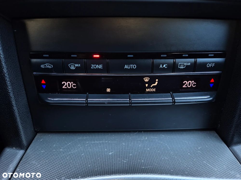 Mercedes-Benz Klasa E - 11