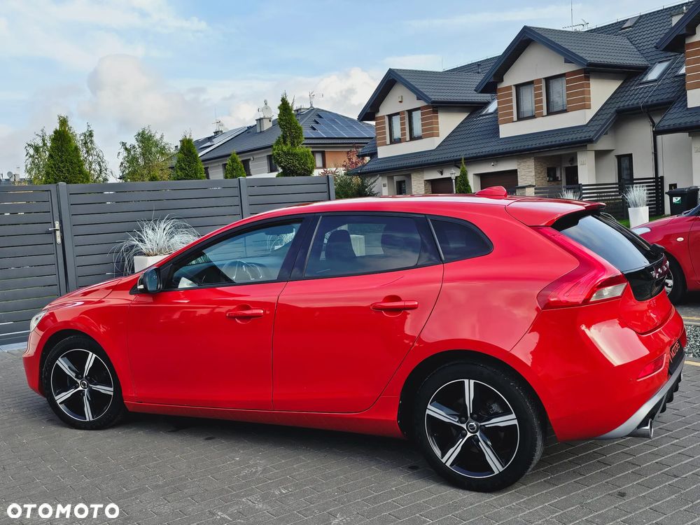 Volvo V40 D2 Drive-E R-Design Momentum - 10