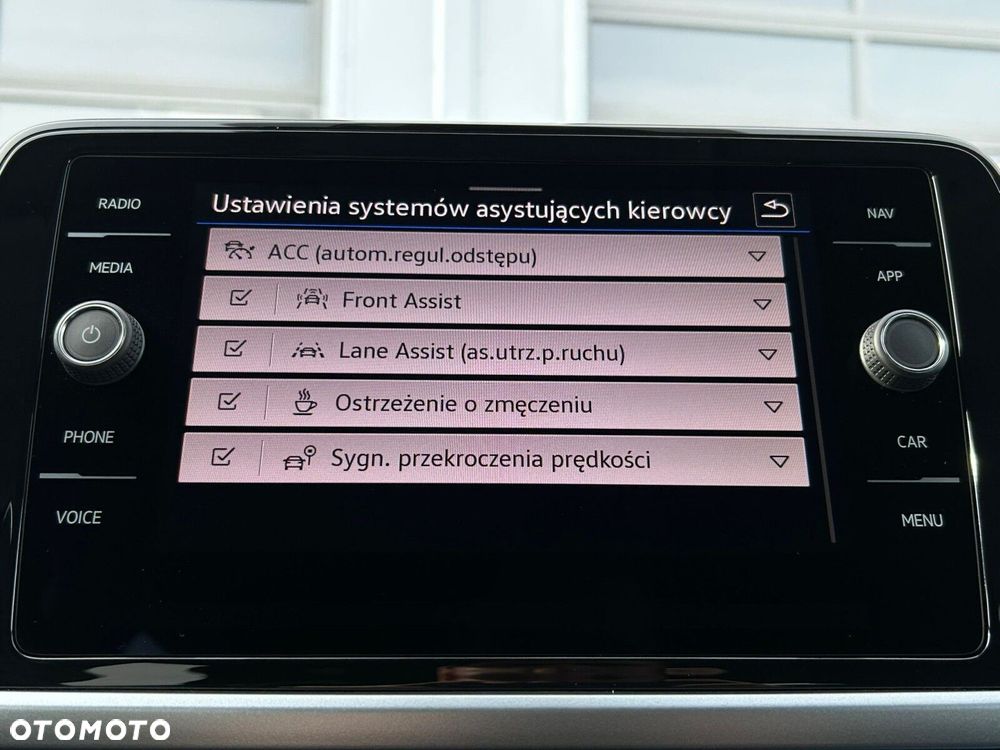 Volkswagen T-Roc 1.5 TSI Life Plus DSG - 29